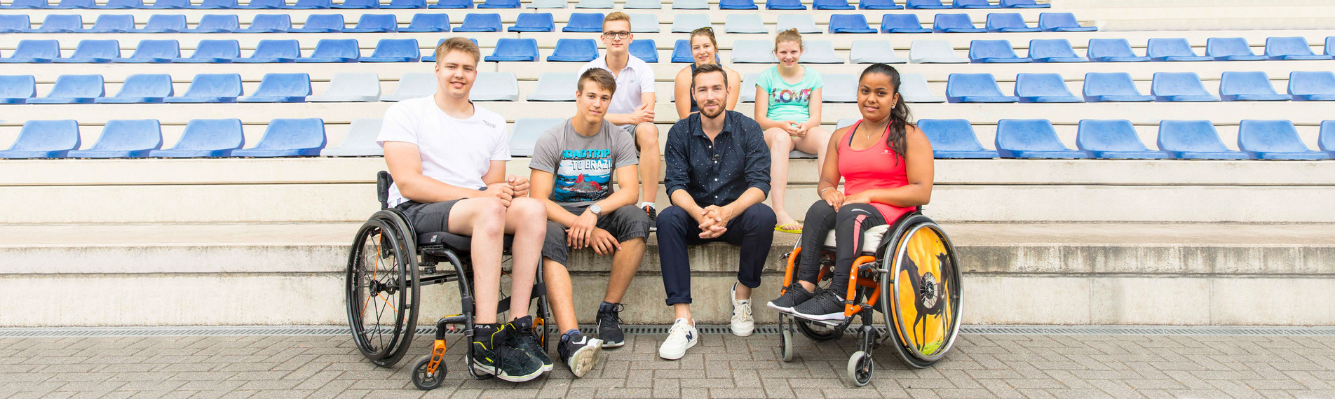 Die sechs Top-Athleten mit ZDF-Sportmoderator Sven Voss. Copyright: ZDF/Tom Trabow