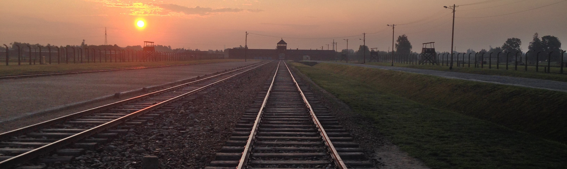 Das ZDF erinnert rund um den 75. Jahrestag in verschiedenen Sendungen an die Befreiung des Konzentrationslagers Auschwitz-Birkenau am 27. Januar 1945. Foto: ZDF/Winfried Laasch