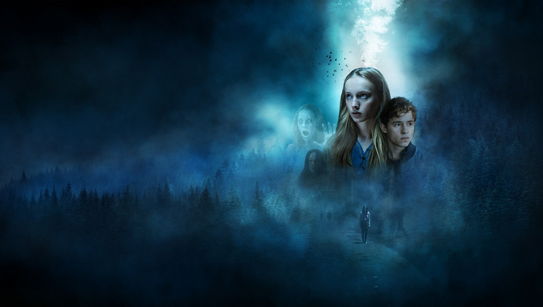 Das Reich der Toten nimmt Kontakt zu Lisa (Mina-Giselle Rüffer) auf. Wird sie so dahinterkommen, was hinter dem Amoklauf an ihrer und Simons (Paul Ahrens) Schule steckt?
ZDF/Jan Hromadko / [M] Serviceplan