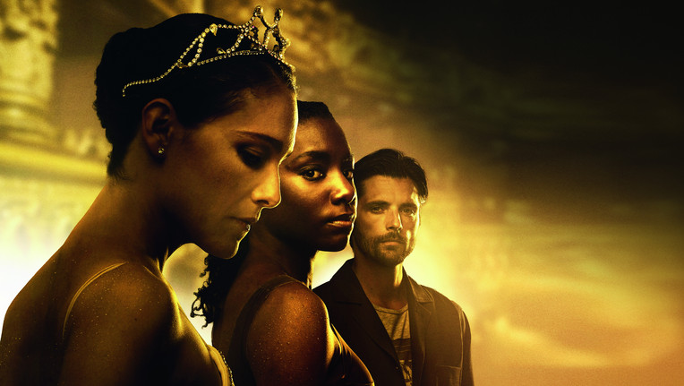 Von links: Zoé (Ariane Labed), Flora (Suzy Bemba), Sébastien (Raphaël Personnaz) / Nutzung des Bildes nur in Verbindung mit der Sendung inkl. Social Media 
// ZDF/ Rysk / Newen France and OCS
