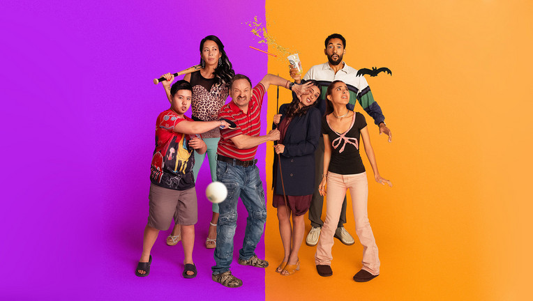 Rocco (Hoang Minh Ha), Tracy (Minh-Khai Phan-Thi), Andi (Milan Peschel), Mari (Maryam Zaree), Theo (Benito Bause) und Zoe (Helena Yousefi).
ZDF/ Laura Höner / Thomas Carls