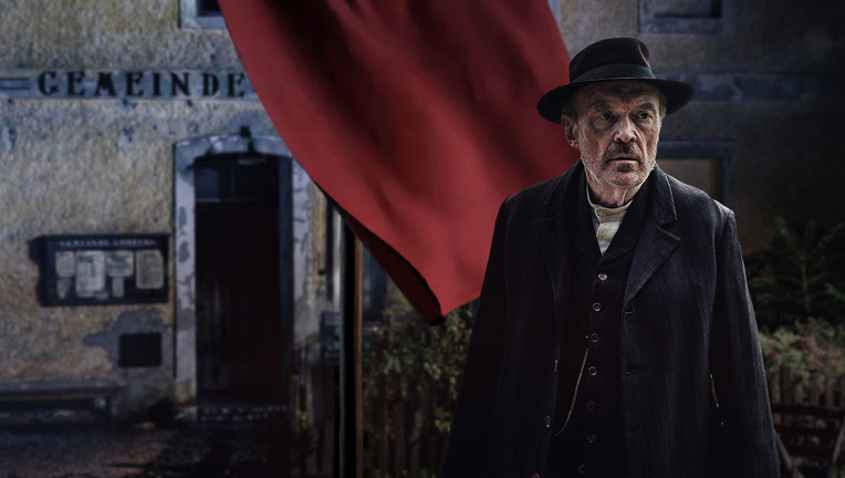 Schuster Julius Kraus (Josef Hader)
ZDF/ Fabio Eppensteiner /[M] Claussen+Putz Filmproduktion