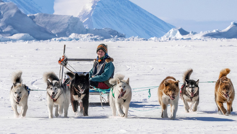 Das Leben der Inuit ist geprägt von jahrtausendealten Traditionen. Filmemacherin Josefin Kuschela hat mehrere Monate mit ihnen verbracht.
ZDF/Bo-Christian Riedel-Petzhold
