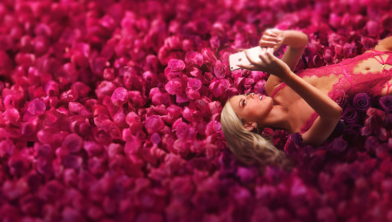 Selina (Elli Rhiannon Müller Osborne)
ZDF/Torbjørn Sundal Holen/[M]