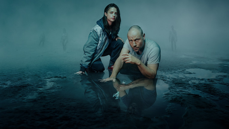 Soma (Lisa-Marie Koroll), Ben Sandmann (Max Riemelt) 
ZDF/Maximilian König/[M] Serviceplan