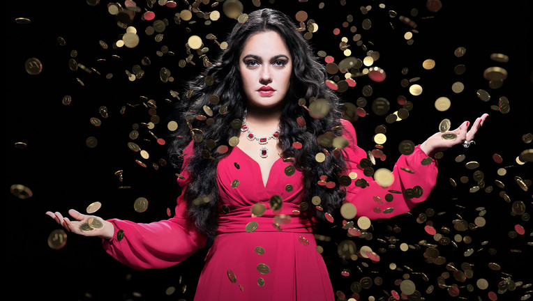 Ruja Ignatova (Nilam Farooq)

Copyright: ZDF/Mathias Bothor/Nicolas Lekai (CGI)/Serviceplan