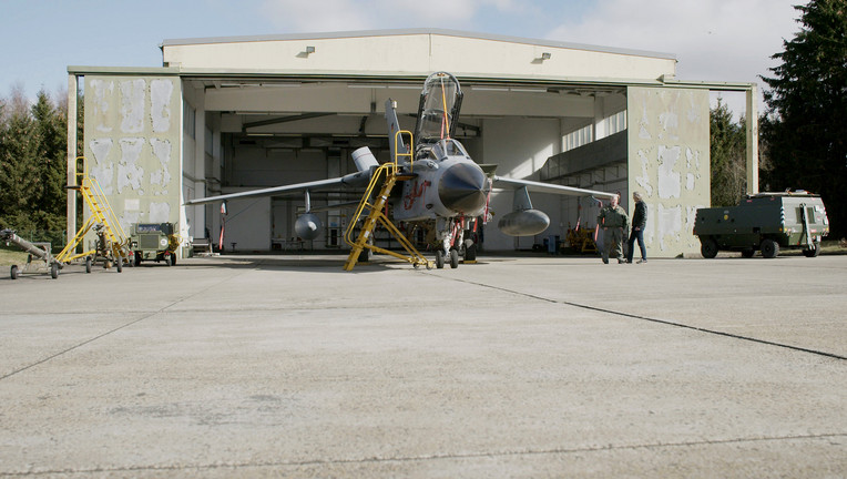 Ein Tornado des "Taktischen Luftwaffengeschwaders 33" in Büchel. Im Ernstfall würden dort die Jagdbomber mit Atomwaffen bestückt.