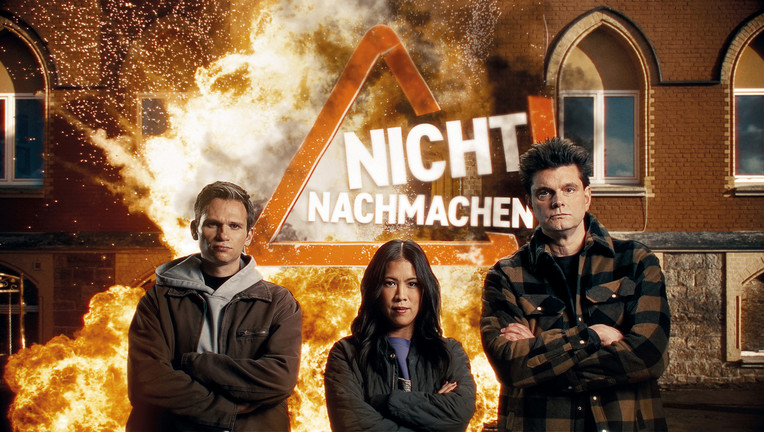 Fabian Köster (l.), Mai Thi Nguyen-Kim und Lutz van der Horst von "Nicht nachmachen!" © ZDF/Ben Knabe