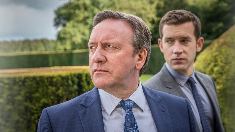 Von links: DCI John Barnaby (Neil Dudgeon), DS Jamie Winter (Nick Hendrix) / Nutzung des Bildes nur in Verbindung mit der Sendung inkl. Social Media // ZDF/ Mark Bourdillon
