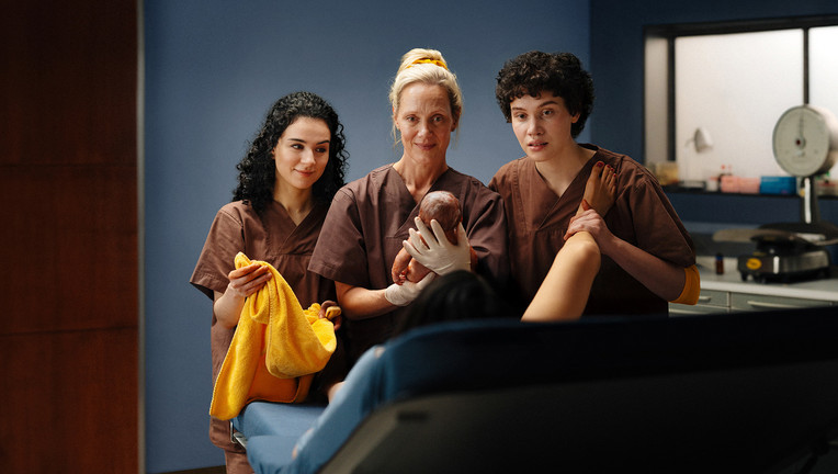 Nalan Arzouni (Mariam Hage), Anna Koch (Anna Schudt), und Greta Malinger (Lydia Amasko).
ZDF/Nico Roicke