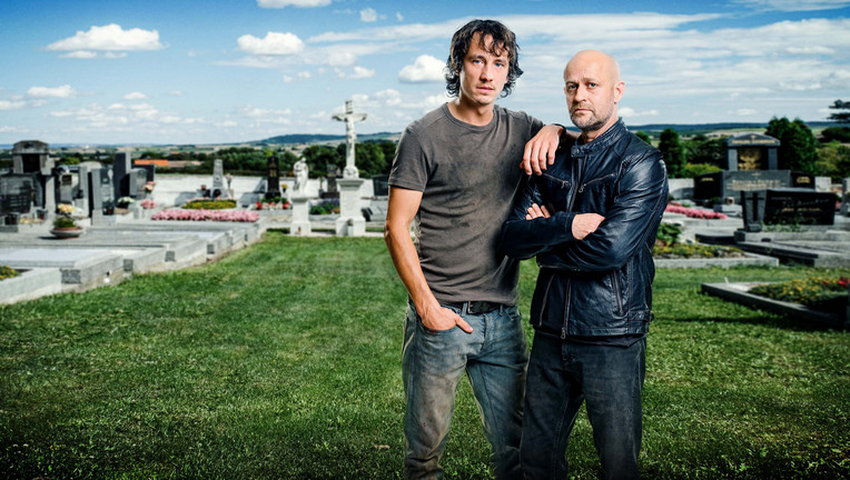 Von links: Max Broll (Laurence Rupp), Kai Baroni (Jürgen Vogel)
ZDF/Petro Domenigg