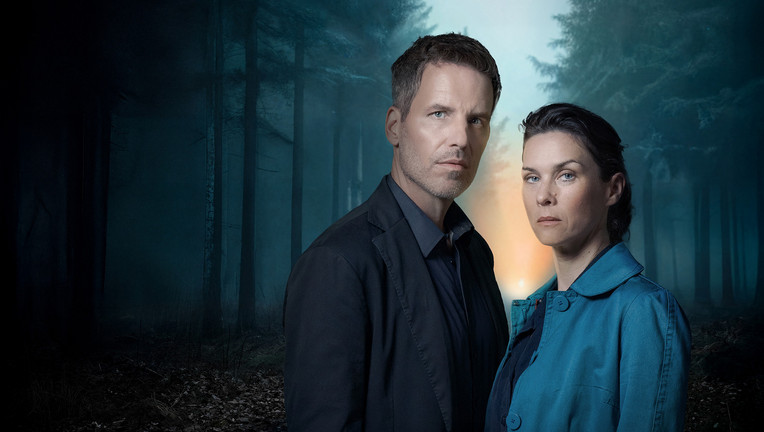 Oliver von Bodenstein (Tim Bergmann) und Pia Sander (Kathrin von Steinburg)
ZDF/Andrej Vasilenko/[M] MOTOR Kommunikation