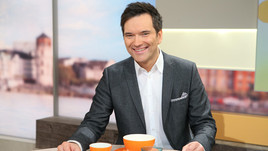 15 Jahre "Volle Kanne"-Moderator: Ingo Nommsen am beliebten Frühstückstisch. Foto: ZDF/Frank W. Hempel