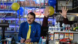 Die Drei von der Tanke (Ludwig Trepte, Stefan Haschke, Daniel Zillmann, v.l.) Copyright: ZDF / Marion von der Mehden