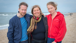 Die Darsteller Fabian Busch und Katja Studt (re.) mit Regisseurin Susanna Salonen.<br>Copyright: ZDF/Christine Schroeder 
