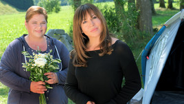 Leslie Wolf  (Nadine Wrietz), Katja Baumann (Simone Thomalla)<br>Copyright: ZDF/Jacqueline  Krause-Burberg